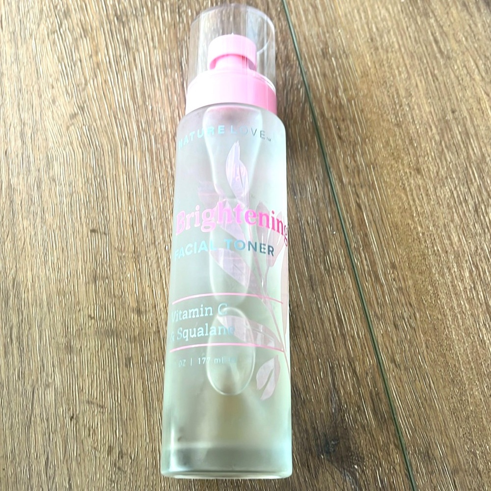 NIB! Nature Love Brightening Facial Toner. 6 fluid ounces